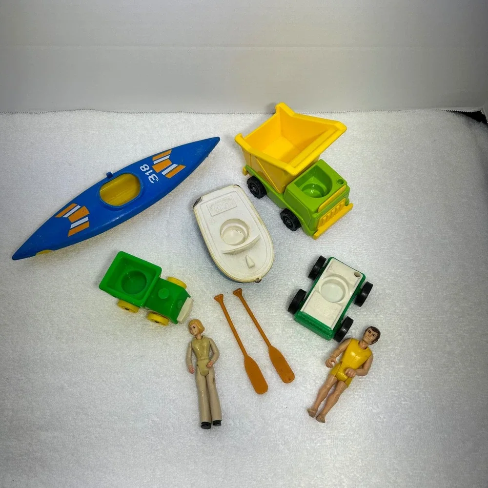 Vintage‎ Fisher-Price Adventure People Lot 1977 Kayak Figures Truck Jeep Train